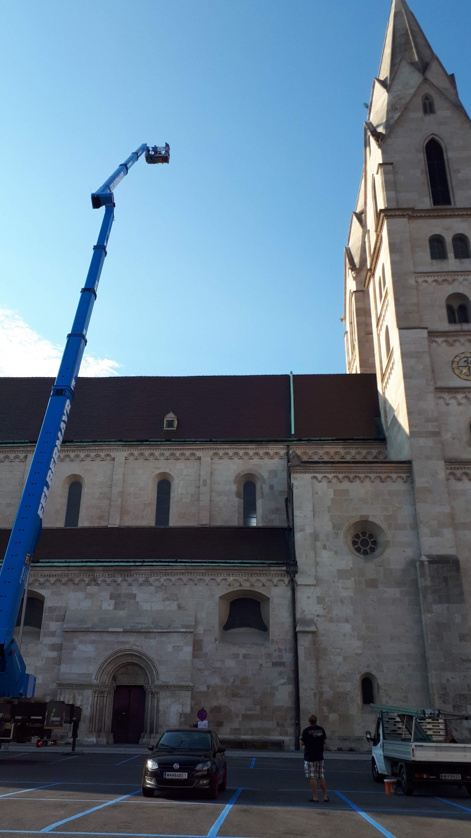 Erster Einsatz T 900 HF am Dom von Wiener Neustadt