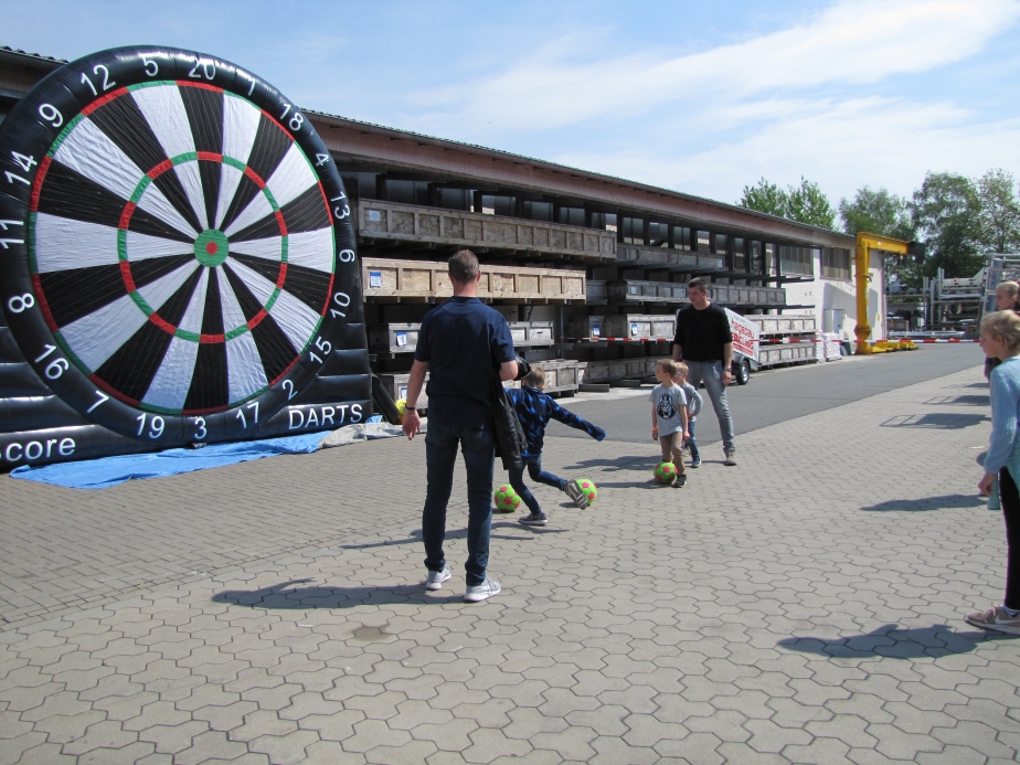 RUTHMANN Familientag Fußball-Dart