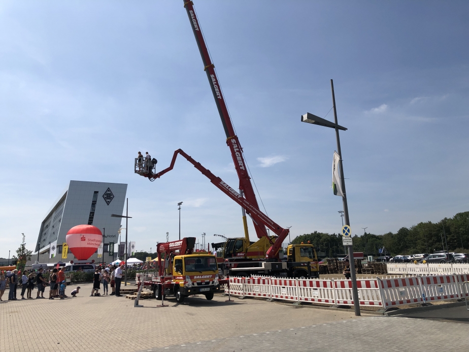 RUTHMANN STEIGER® vor Ort beim Familientag im Borussia-Park