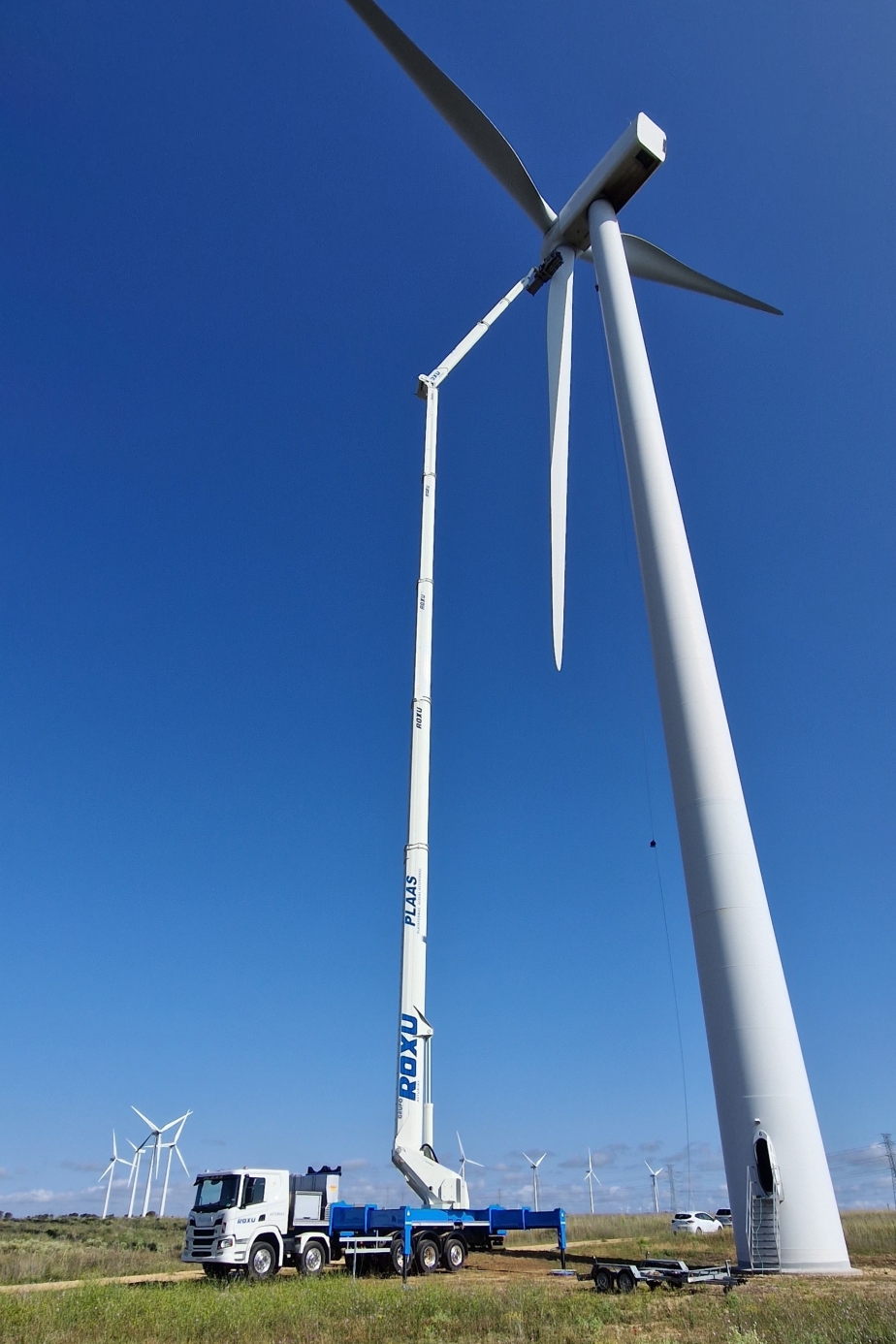 RUTHMANN STEIGER T 900 HF von ROXU in einem Windpark im Einsatz