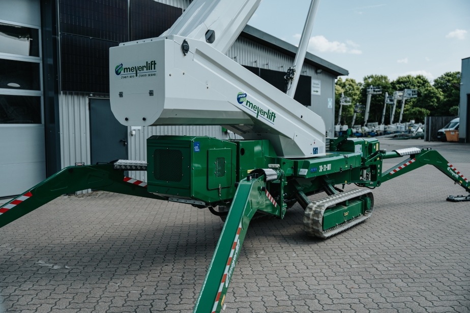 Details Kettenfahrwerk der ST 31 von meyerlift
